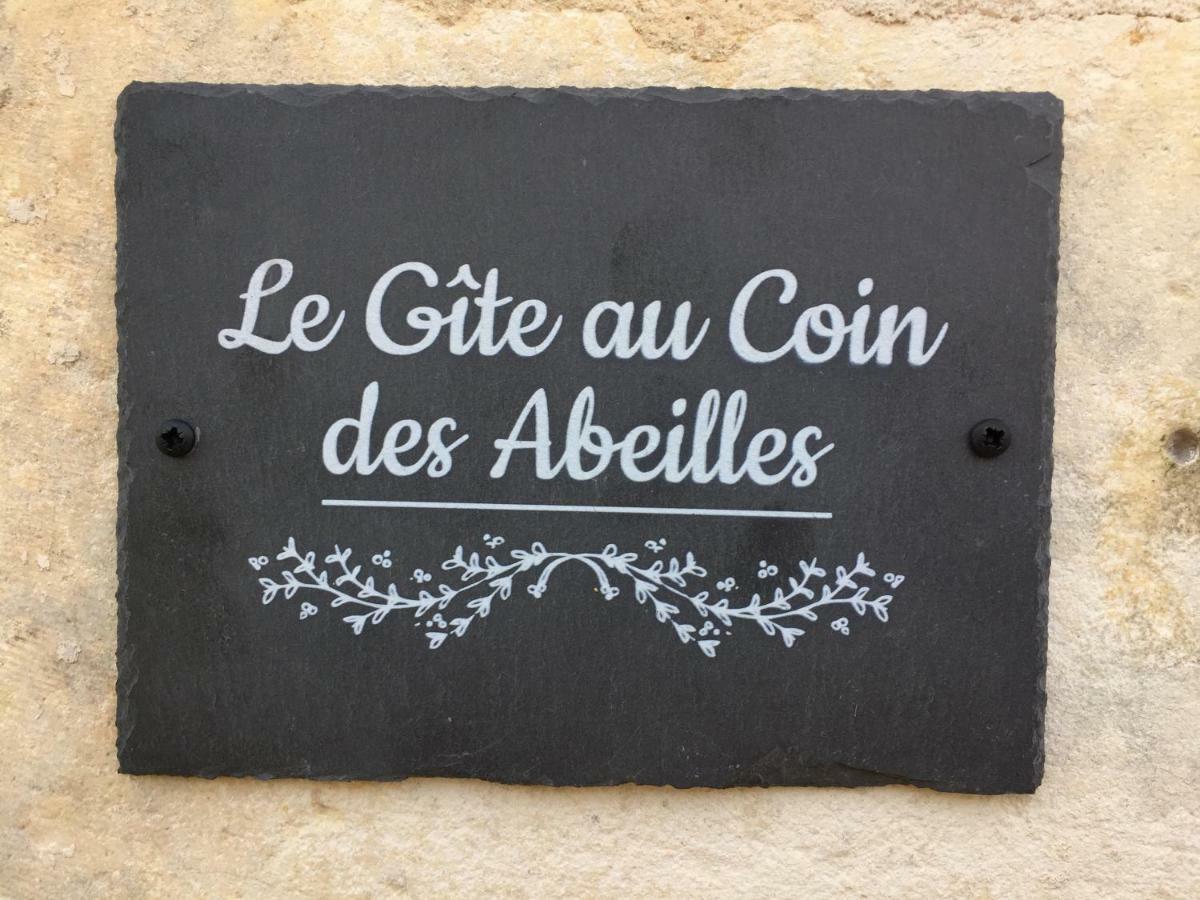 Le Gite Au Coin Des Abeilles La Caillere-Saint-Hilaire Exterior photo